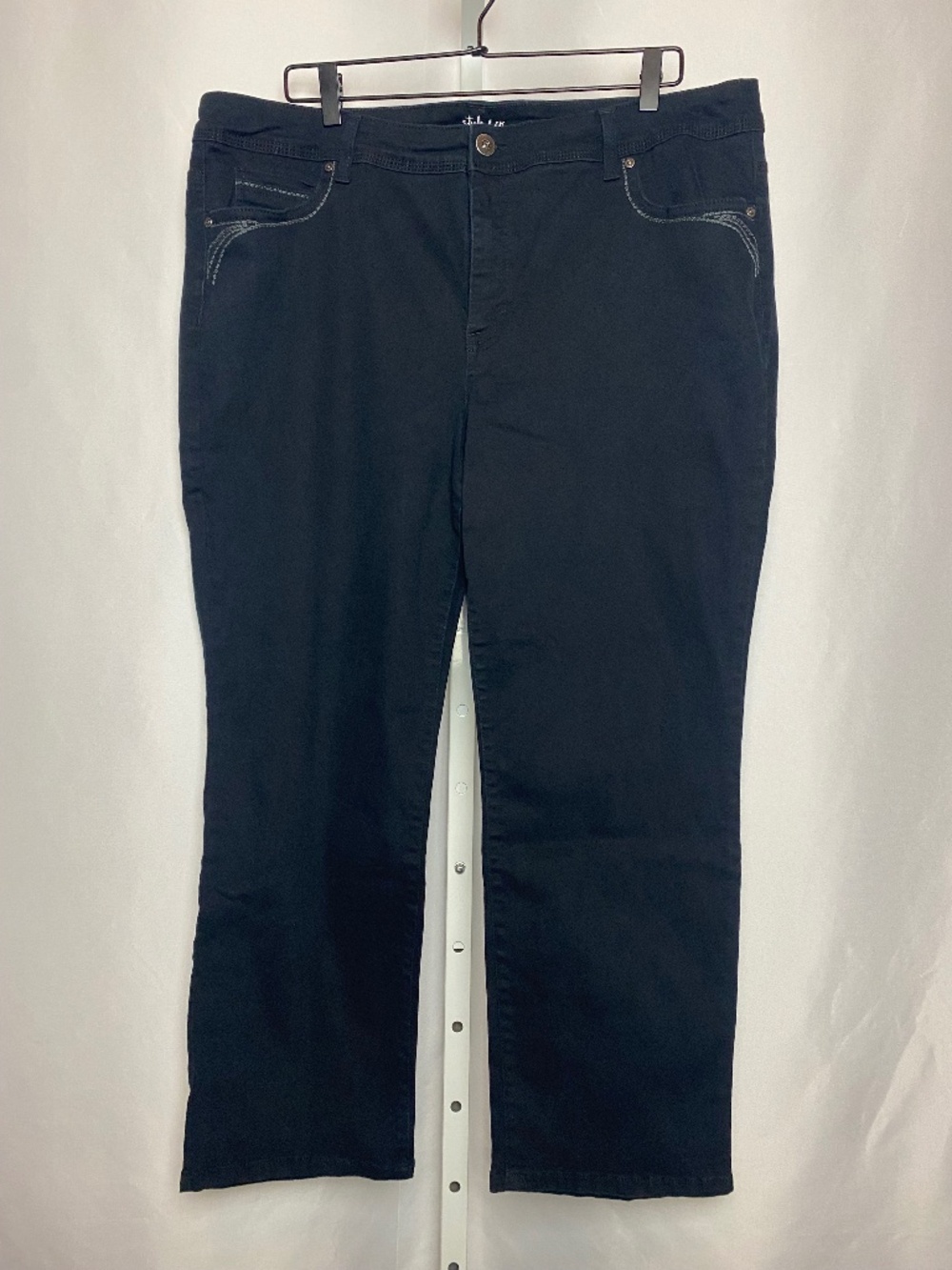 Style & Co. Womenʻs Plus Size Black Tummy Control Straight Leg Jeans 20WP